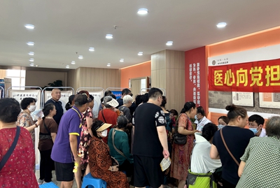 医心向党担使命 义诊服务暖民心——长春康达医院开展建党节义诊活动1.jpg